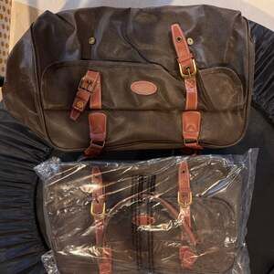 Bella Russo Oxford Luggage 21” Rolling Travel Bag